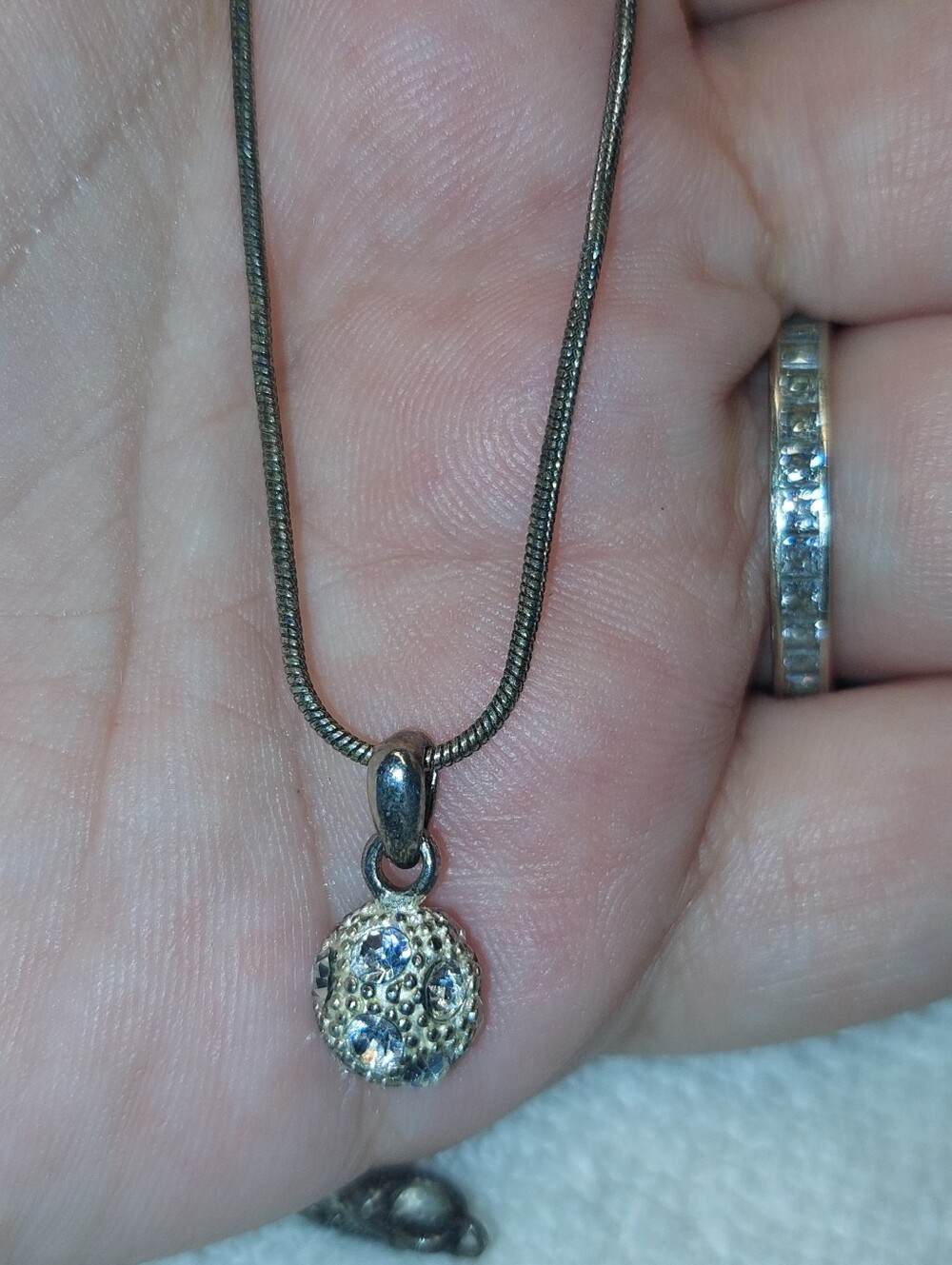Delicate Silver-Tone Crystal Pendant Necklace - Women Jewelry